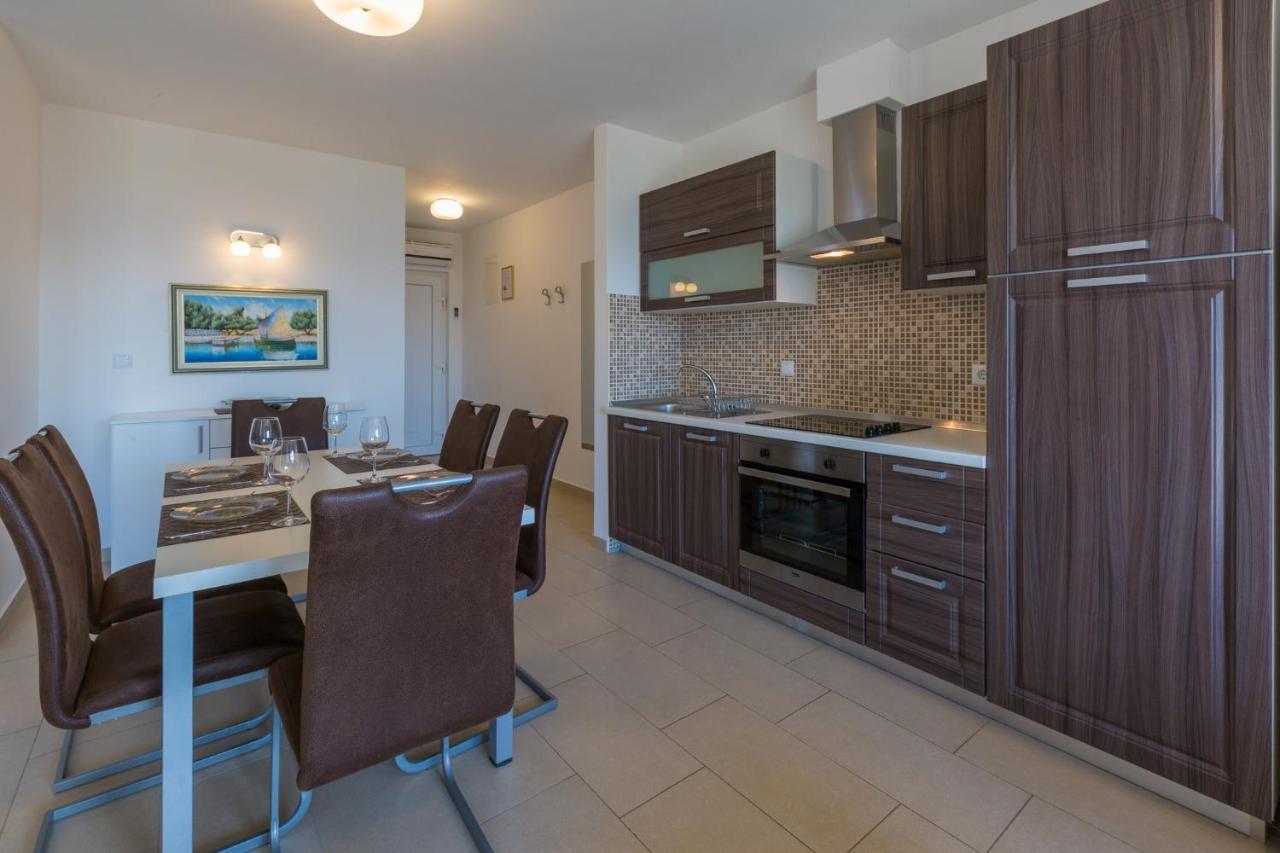 Apartamento Domino Dramalj Exterior foto